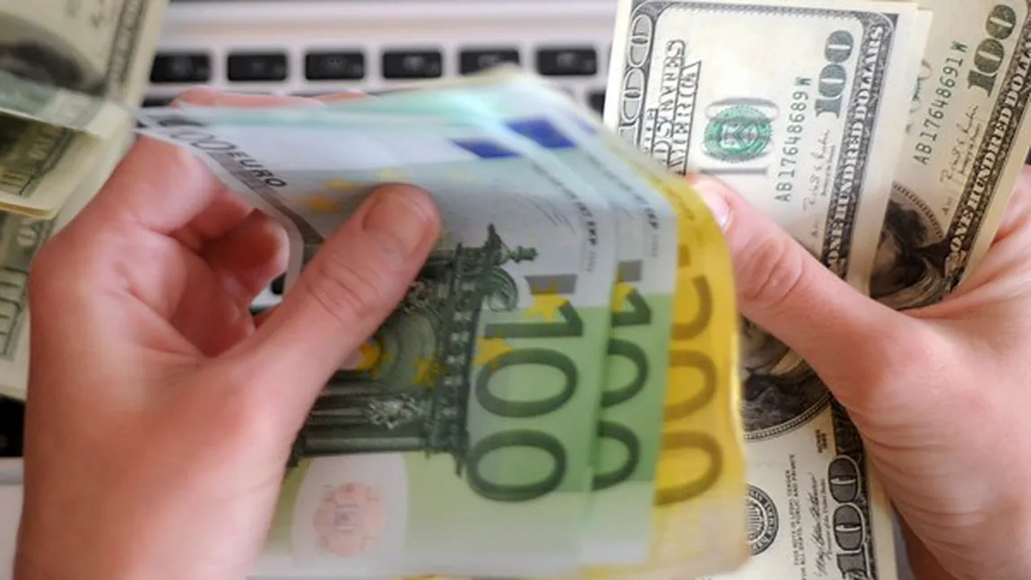Curs BNR: Euro scade la 4,5775 lei; dolarul creşte la 3,9107 lei