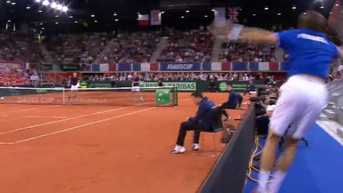 Ilie Năstase ar fi invidios. Nicolas Mahut a jucat din tribună, punctul anului în tenis VIDEO
