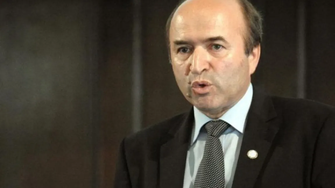 Tudorel Toader: Dacă voi fi invitat în faţa coaliţiei, voi merge. Nu mi-e frică de remaniere