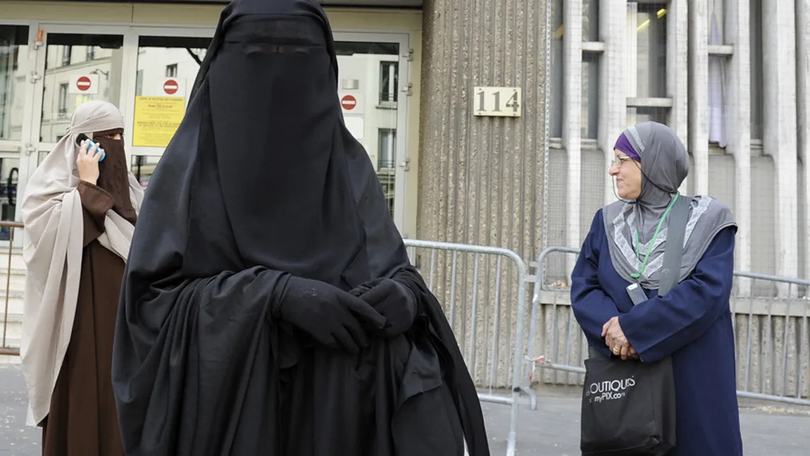 Parlamentul german le interzice purtarea vălului islamic integral angajatelor din instituţiile publice