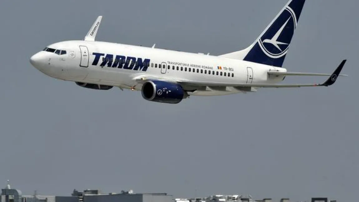 Primul dintre cele două noi avioane Boeing 737-800 NG intră oficial în flota Tarom