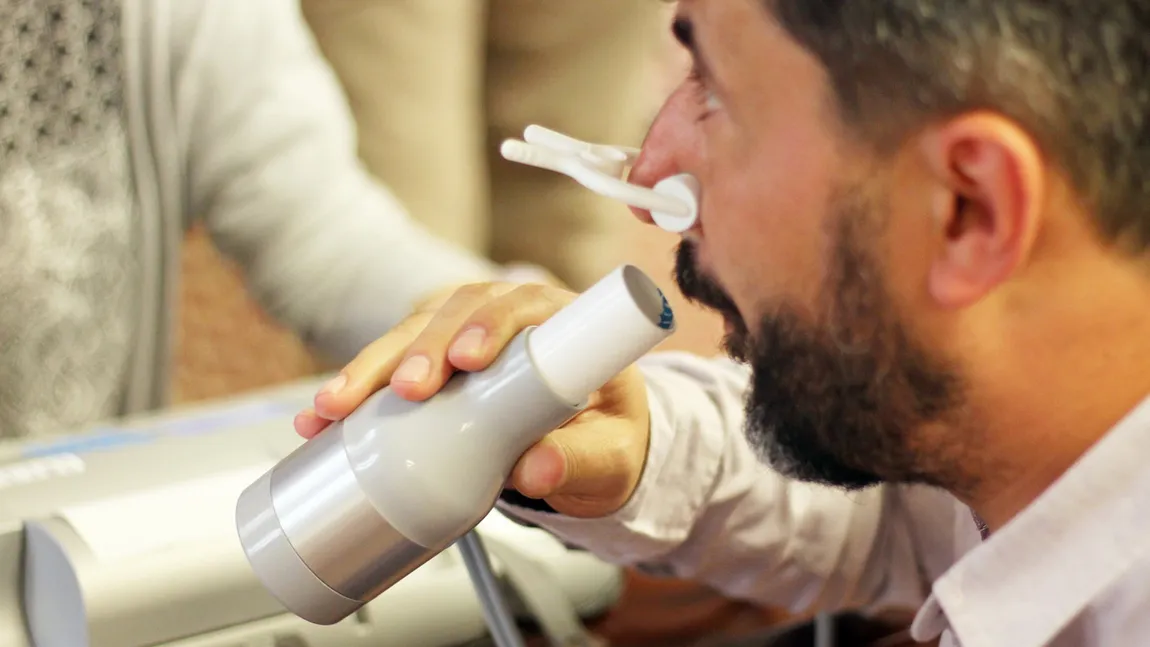 Un milion de români, diagnosticaţi cu astm. Boala poate fi controlată, se fac TESTĂRI GRATUITE pentru depistarea afecţiunilor pulmonare