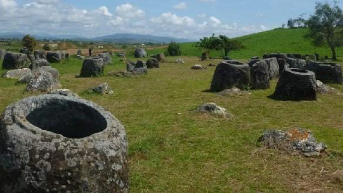 Descoperire ULUITOARE în China: vase din piatră gigantice de origine necunoscută