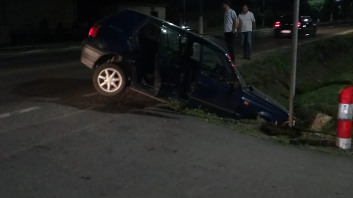 Au făcut accident în timp ce poliţiştii erau pe urmele lor