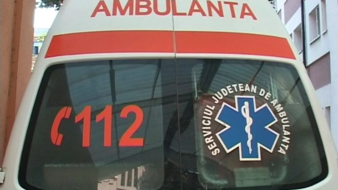 Accident pe DN1: Patru răniţi după ce un autoturism a intrat pe contrasens