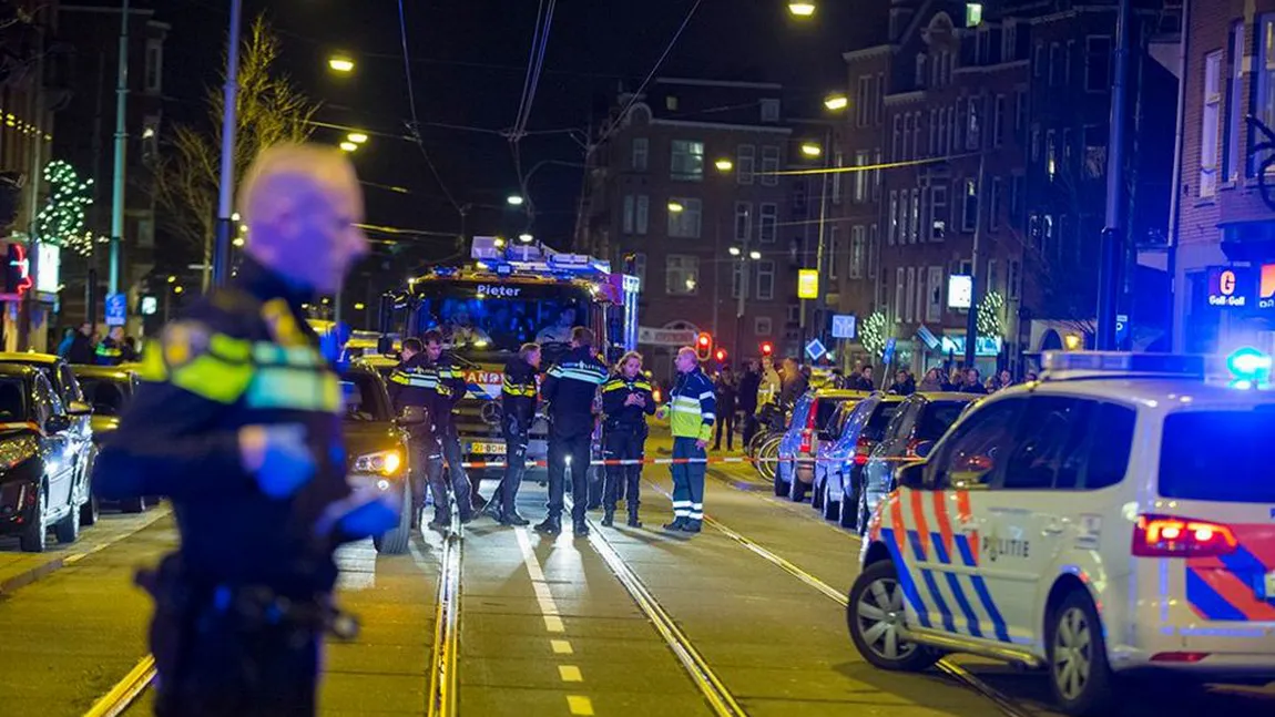 Autorităţile olandeze au arestat un suspect, care a intrat cu maşina în pietonii din Amsterdam