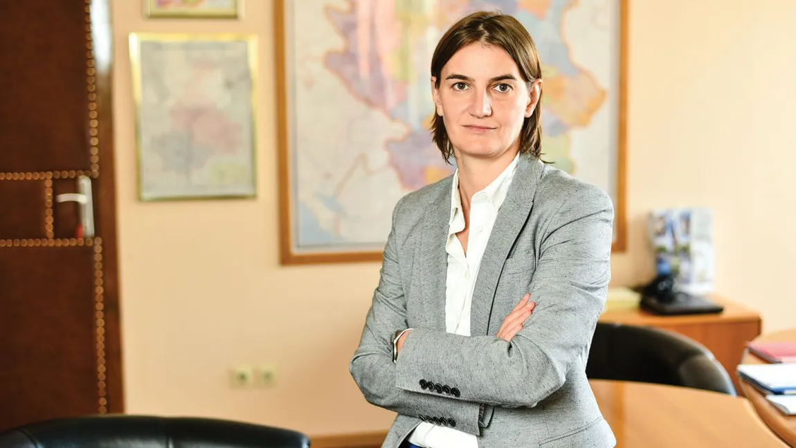 O femeie care şi-a declarat deschis homosexualitatea, numită premier în Serbia