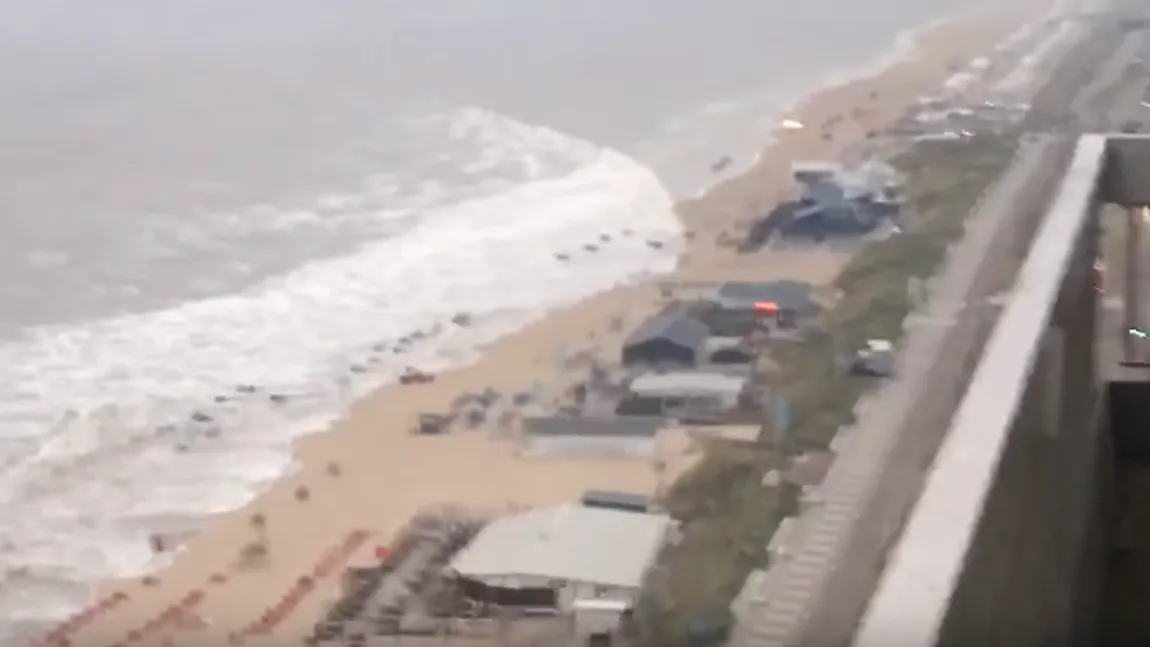 Olanda a fost lovită de un tsunami. Imagini rare de pe coasta de vest VIDEO