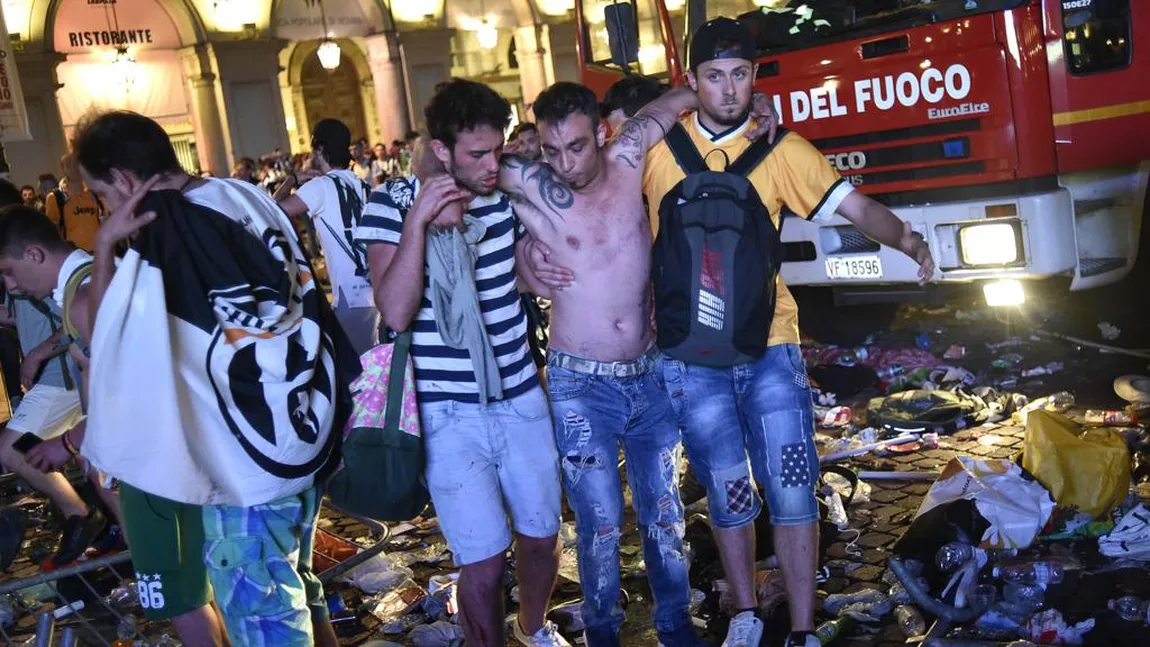 Panică la Torino după o petardă aruncată de un fan: 200 de răniţi