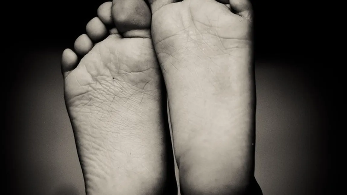 Anul morţii tale îţi este scris pe tălpi. Vezi cât mai ai de trait
