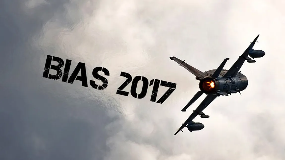 Peste 100 de aeronave civile şi militare şi peste 200 de piloţi şi paraşutişti, sâmbătă, la a noua ediţie a BIAS