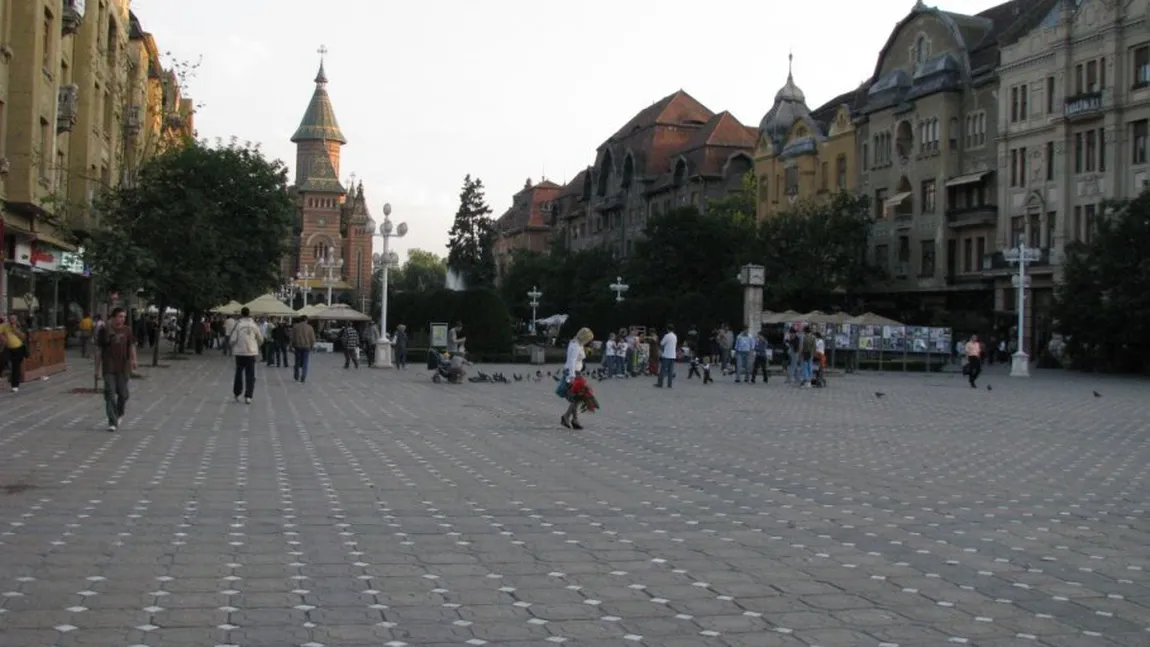 Plimbările cu role, skateboard, trotinete sau biciclete ar putea fi interzise în zona centrală a Timişoarei