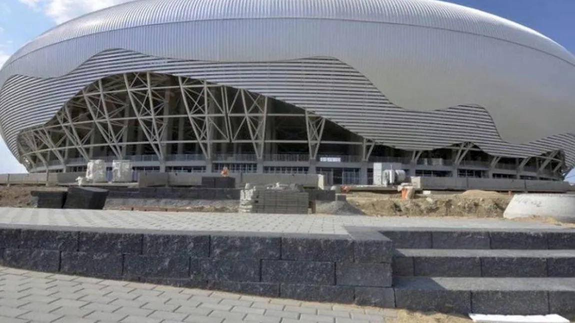 Guvernul a anunţat că stadionul din Craiova va fi gata în câteva săptămâni. Arena va avea 31.000 de locuri