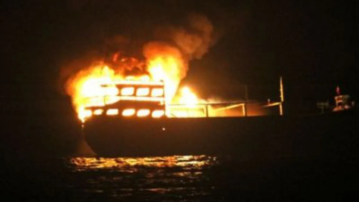 Vas de croazieră în flăcări pe Dunăre. Opt persoane au fost rănite
