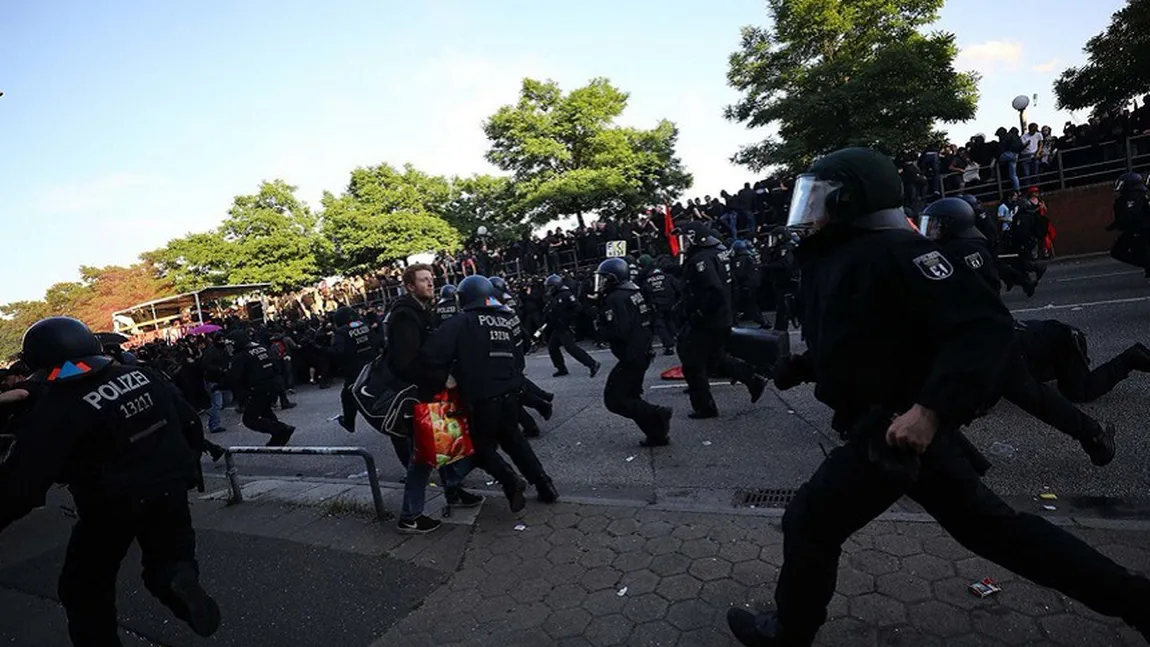 Noi violenţe la un marş anti-G20 la Hamburg