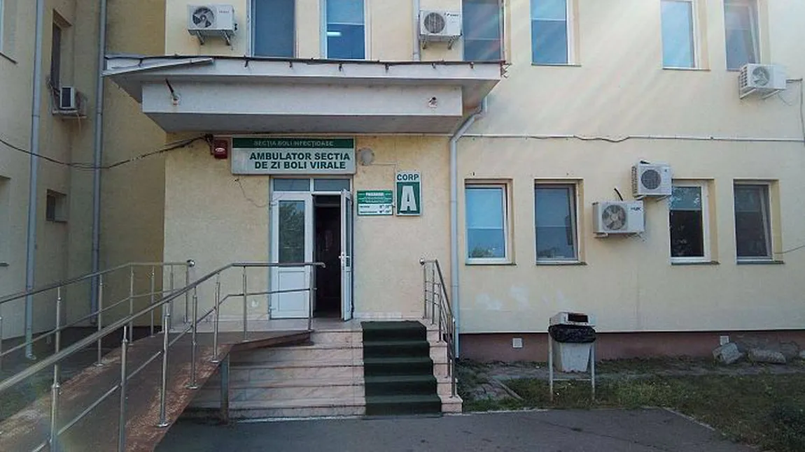 CRIMĂ la Spitalul Judeţean din Focşani. Un adolescent şi-a ucis cu o cârjă colegul de salon UPDATE