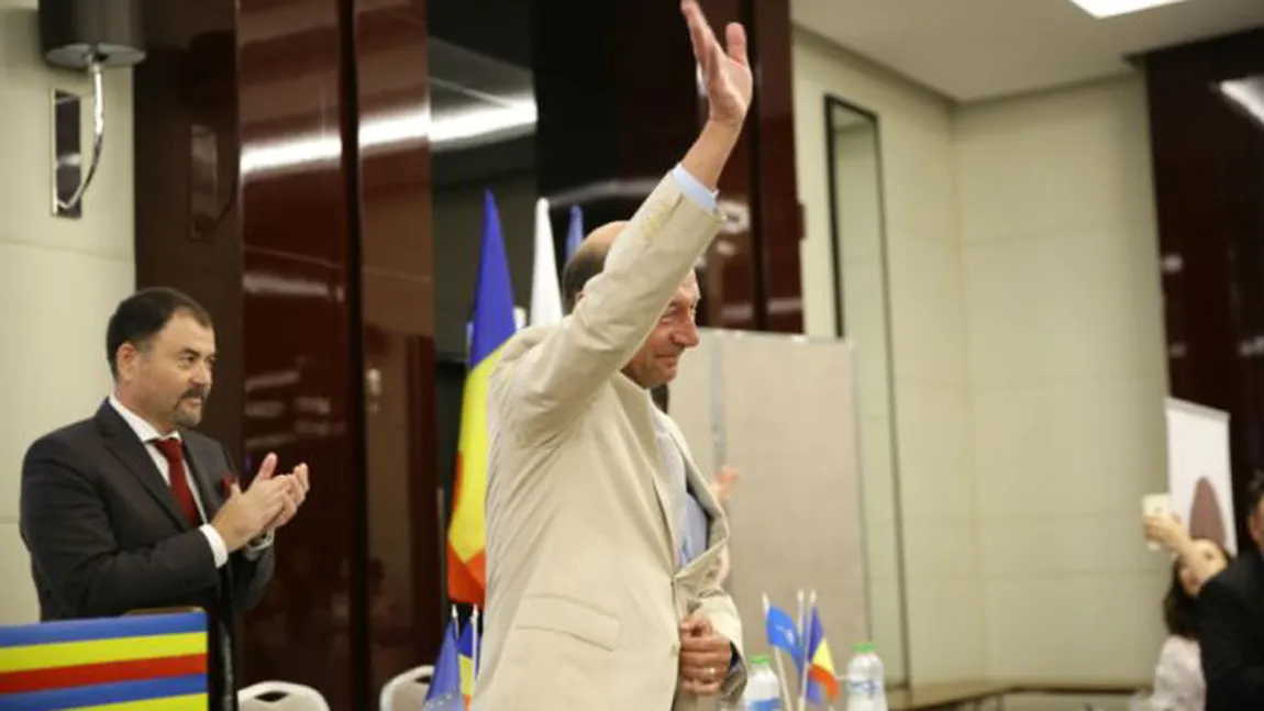 Traian Băsescu va face campanie pentru Partidul Unităţii Naţionale, în Republica Moldovă