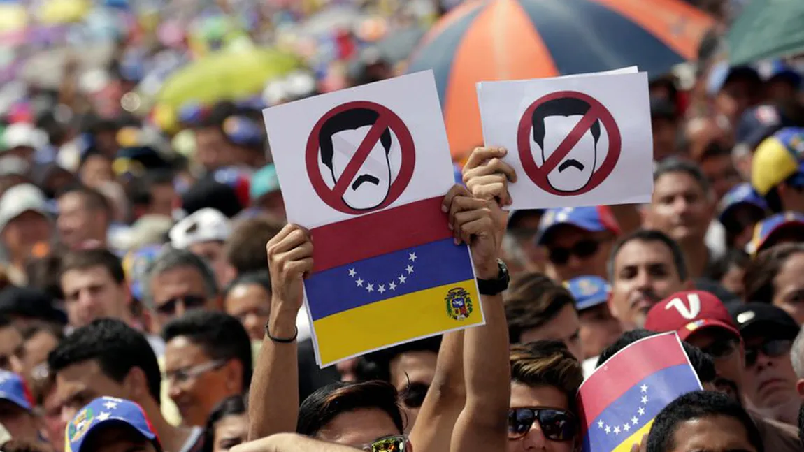 Opoziţia din Venezuela organizează proteste masive faţă de regimul preşedintelui Maduro