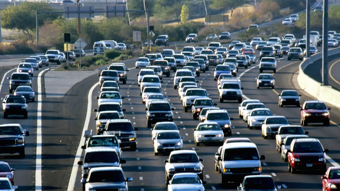 Traficul este intens pe Valea Prahovei. Vezi rutele alternative