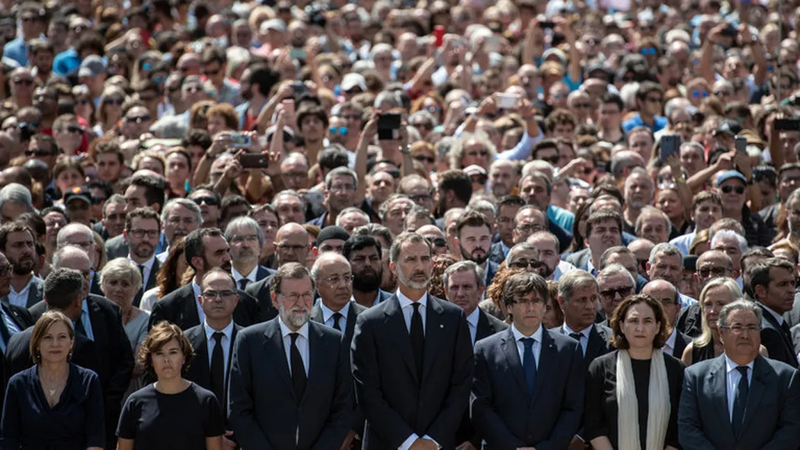 Manifestaţie de respingere a terorismului la Barcelona. Felipe al VI-lea, primul suveran spaniol care participă la un marş