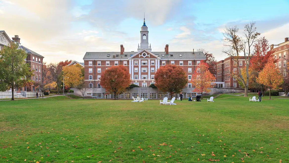 Cele mai bune universităţi din lume sunt Harvard şi Stanford