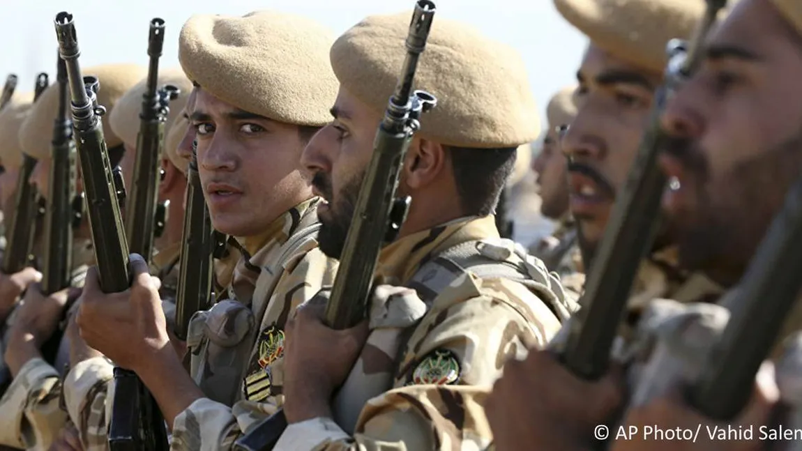 Un soldat iranian a deschis focul asupra colegilor de arme. A omorât patru şi a rănit opt