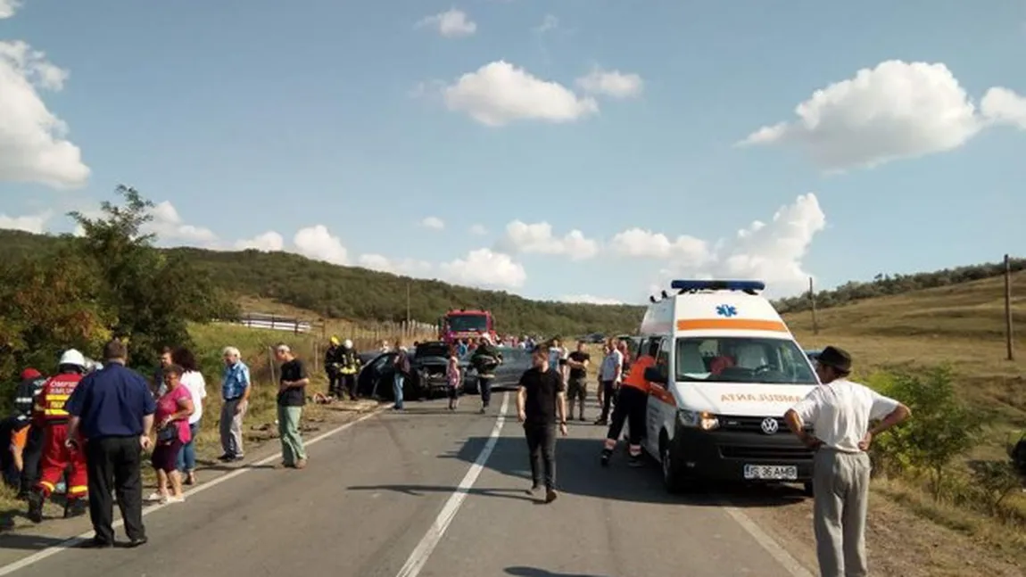 REVOLTĂTOR. Accident cu şapte răniţi în Iaşi, echipajele de intervenţie au întârziat să apară FOTO