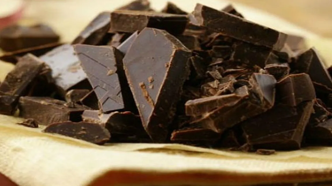 Studiu: ciocolata neagră previne bolile cardiovasculare