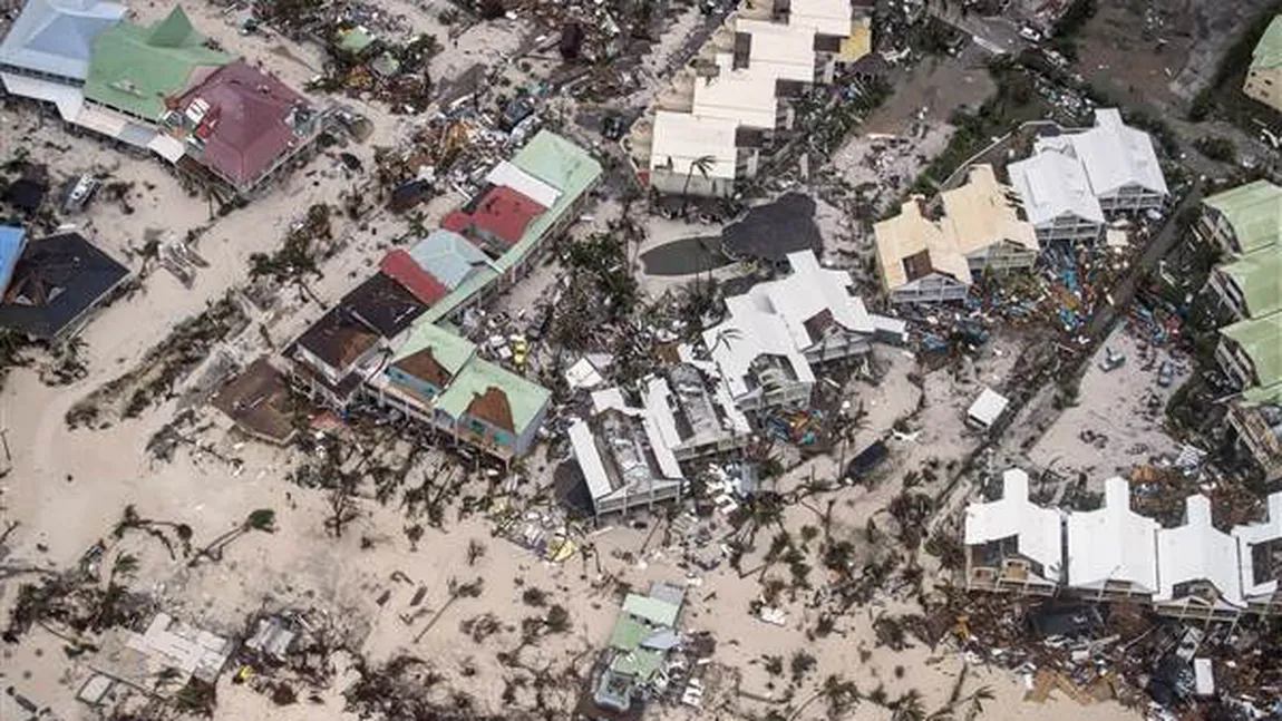 Uraganul Irma a provocat moartea a 14 persoane. Vârtejul se îndreaptă către Florida, populaţia pregătită de evacuare