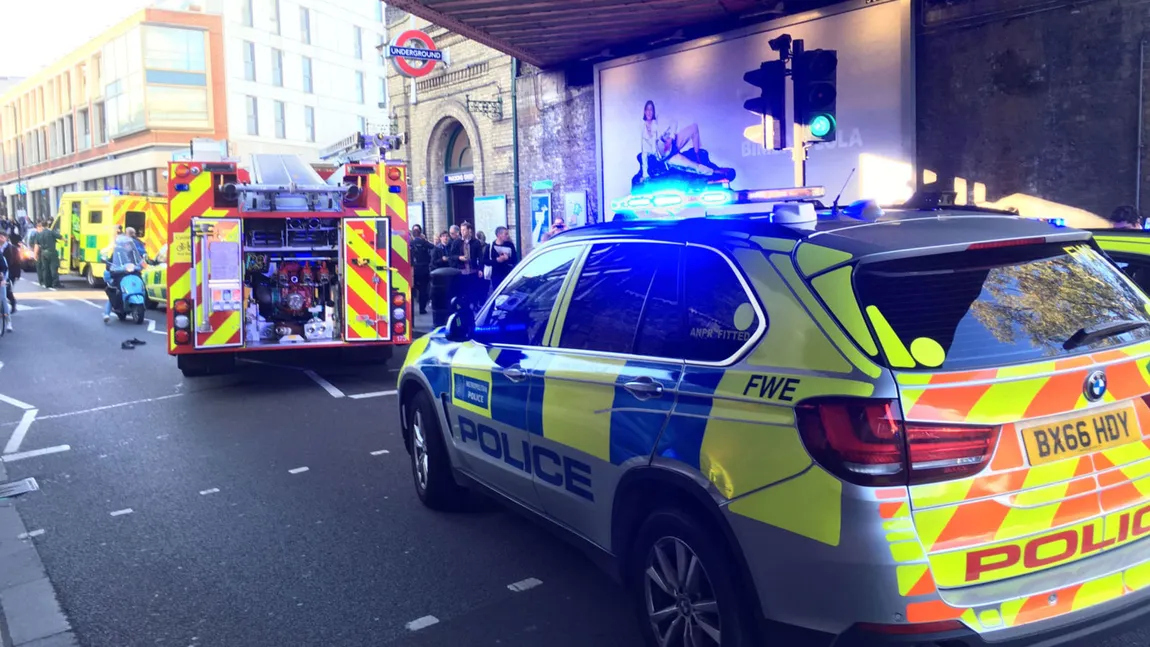EXPLOZIE la metroul din Londra. Mai multe persoane au fost rănite. Poliţia Metropolitană: UN ATAC TERORIST - LIVE VIDEO