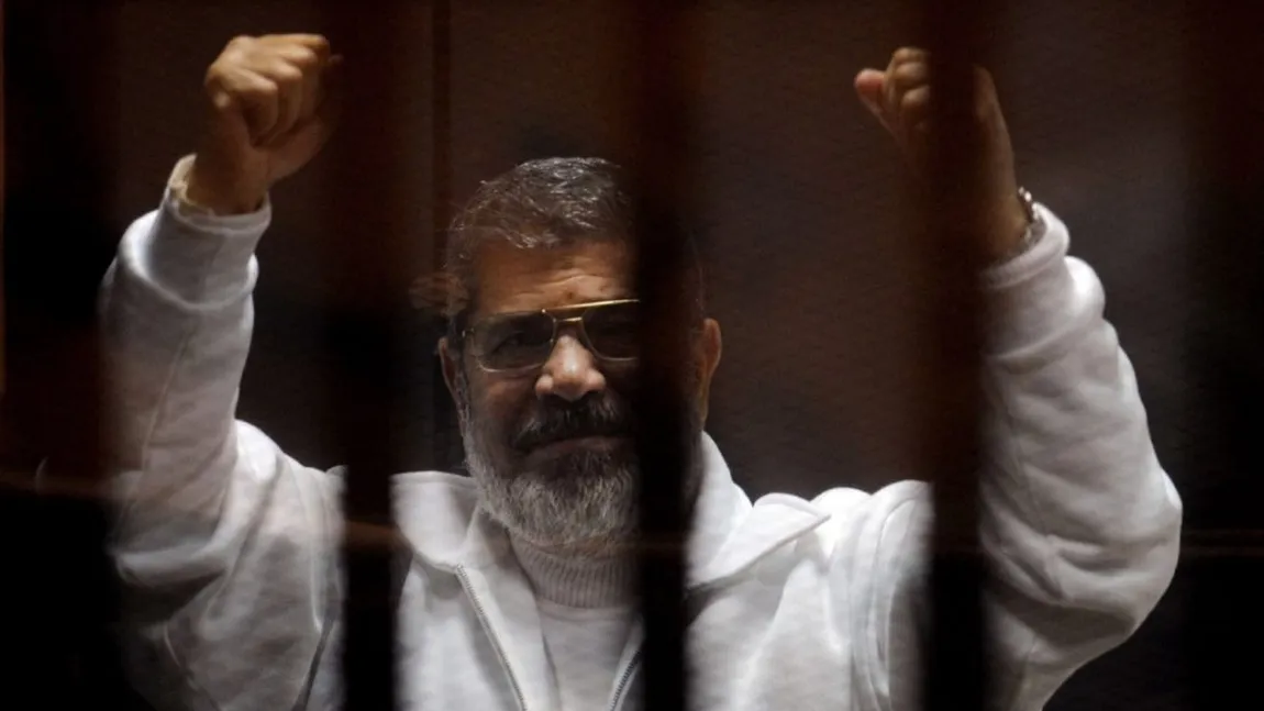 Fostul preşedinte egiptean Mohamed Morsi, condamnat la trei ani de închisoare