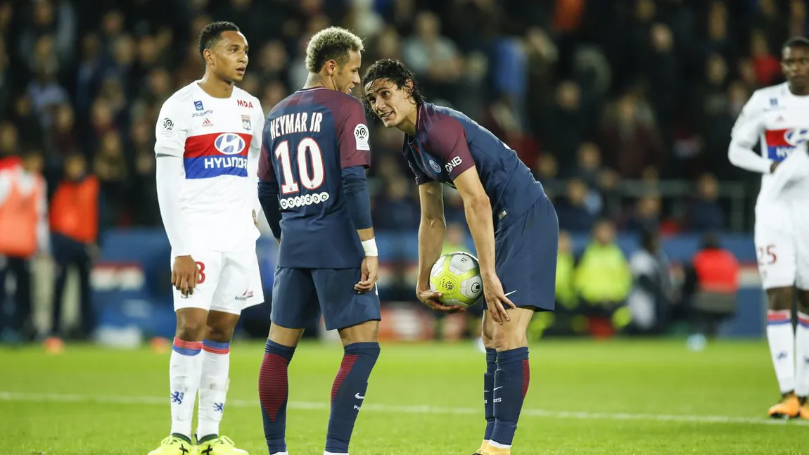 Neymar şi Cavani, la un pas de bătaie în vestiar. Unul dintre ei va pleca de la PSG