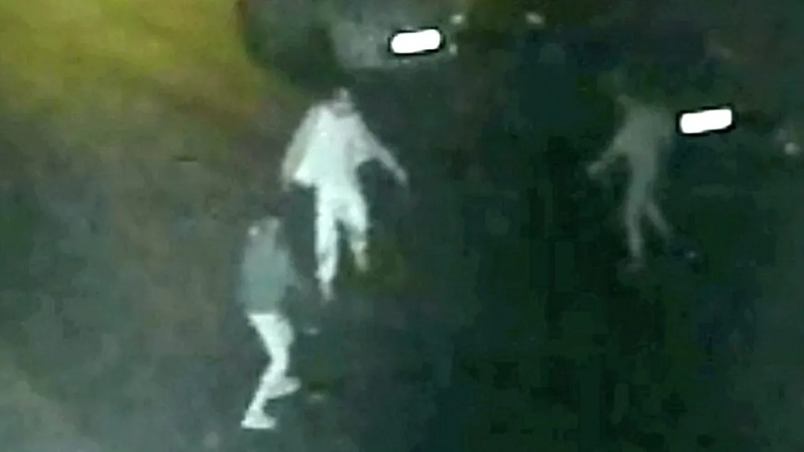 Tâlharii în acţiune, în Centrul Vechi al Capitalei. O bandă de minori a fost surprinsă în timpul unui jaf VIDEO
