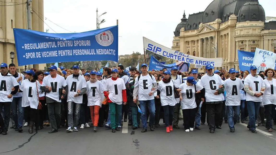 Federaţia Sindicatelor Libere din Învăţământ se pregăteşte de proteste