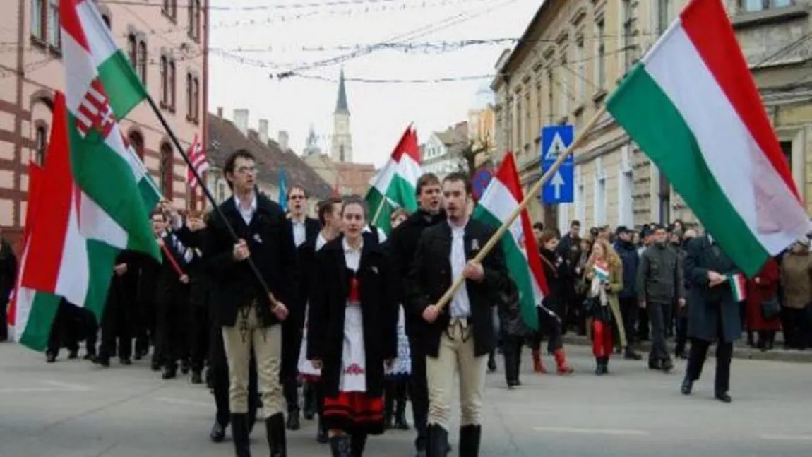 Legea privind consacrarea zilei de 15 martie ca sărbătoare a comunităţii maghiare din România, amânată în Senat