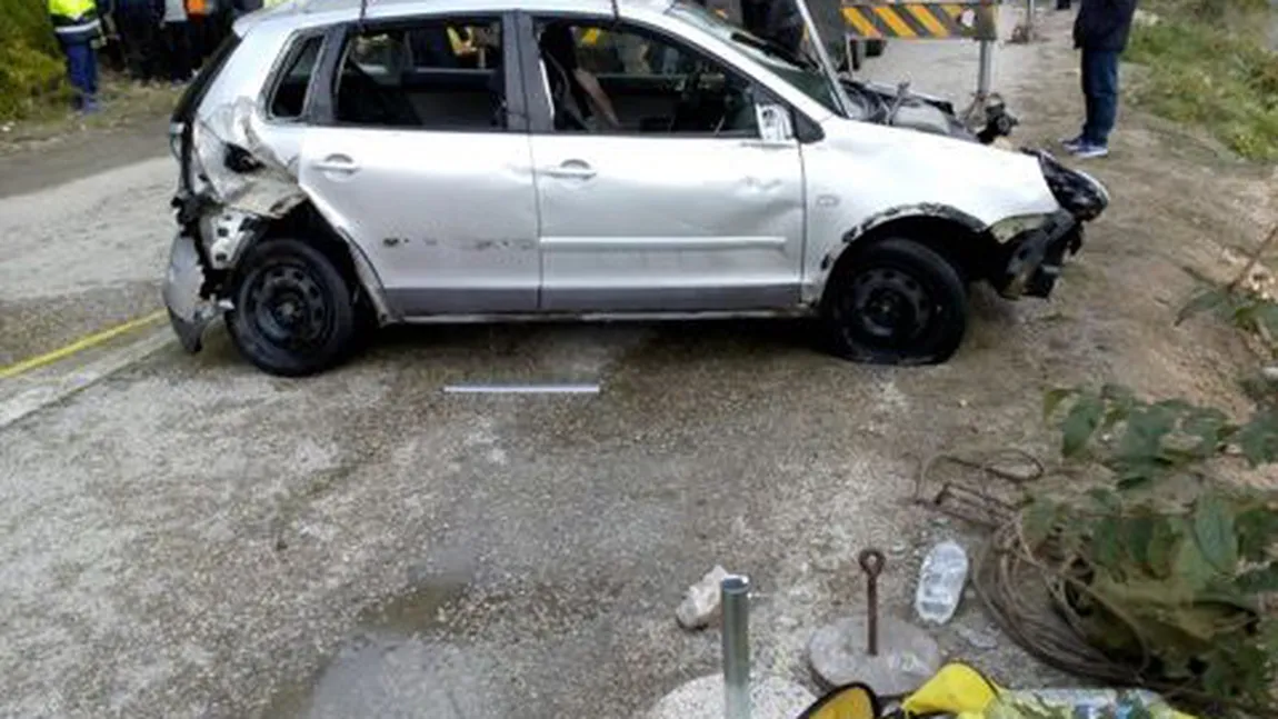 Doi şefi de drumuri, DEMIŞI după ce o maşină a căzut în Dunăre din cauza lipsei parapetelor