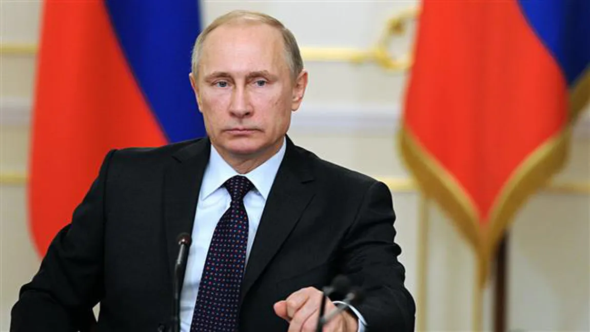 Vladimir Putin îndeamnă la implementarea unor măsuri severe împotriva extremismului online