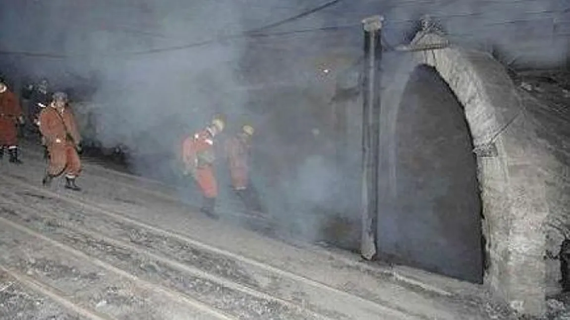 Anchetatorii au găsit mucuri de ţigări în Mina Uricani în care a avut loc o explozie soldată cu un mort şi trei răniţi