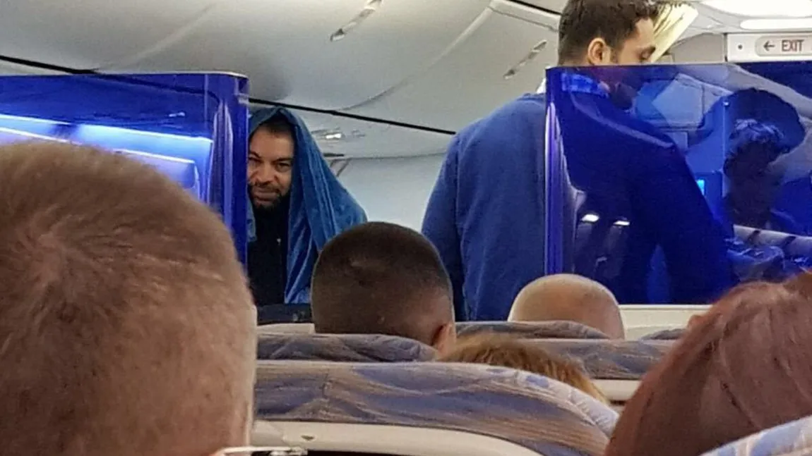 Incredibil cu cine au dat nas în nas românii care au zburat în Dubai, la business class, serile trecute. Au crezut că nu văd bine FOTO