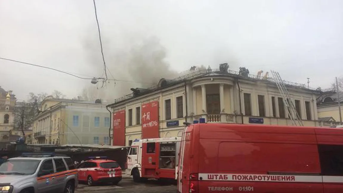 Incendiu la Muzeul Puşkin, din centrul Moscovei. Vizitatorii au fost evacuaţi de urgenţă
