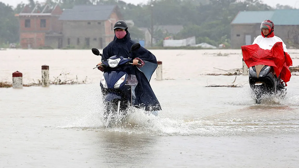 Taifun catastrofal în Vietnam: Zeci de morţi şi peste 40.000 de gospodării distruse