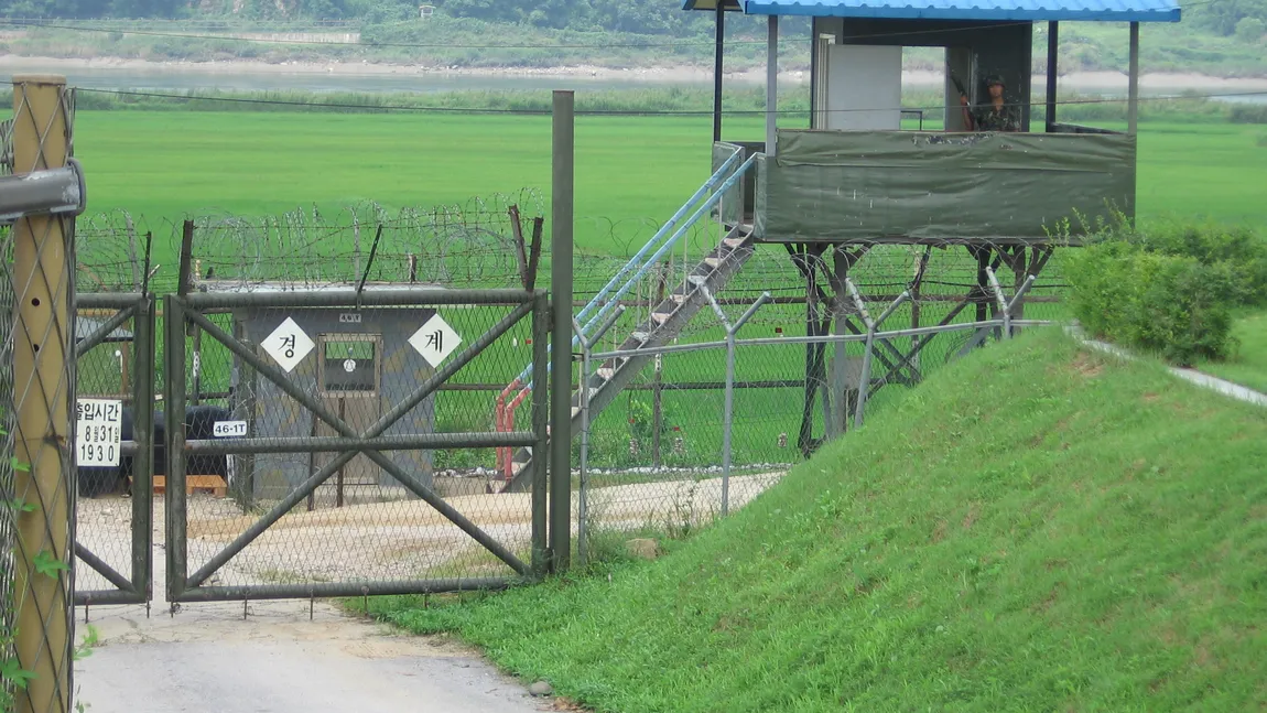 Dezertorul nord-coreean, împuşcat la graniţa cu Coreea de Sud, a fost operat. Este în stare de inconştienţă