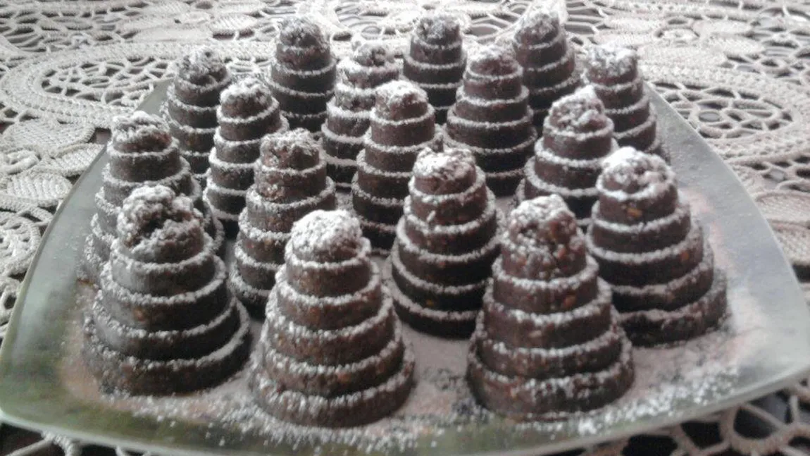 DESERT FESTIV: Braduti de Craciun, cea mai simplă reţetă