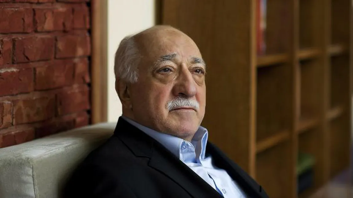 Peste o sută de mandate de arestare au fost lansate de Turcia împotriva clericului musulman Fetullah Gulen