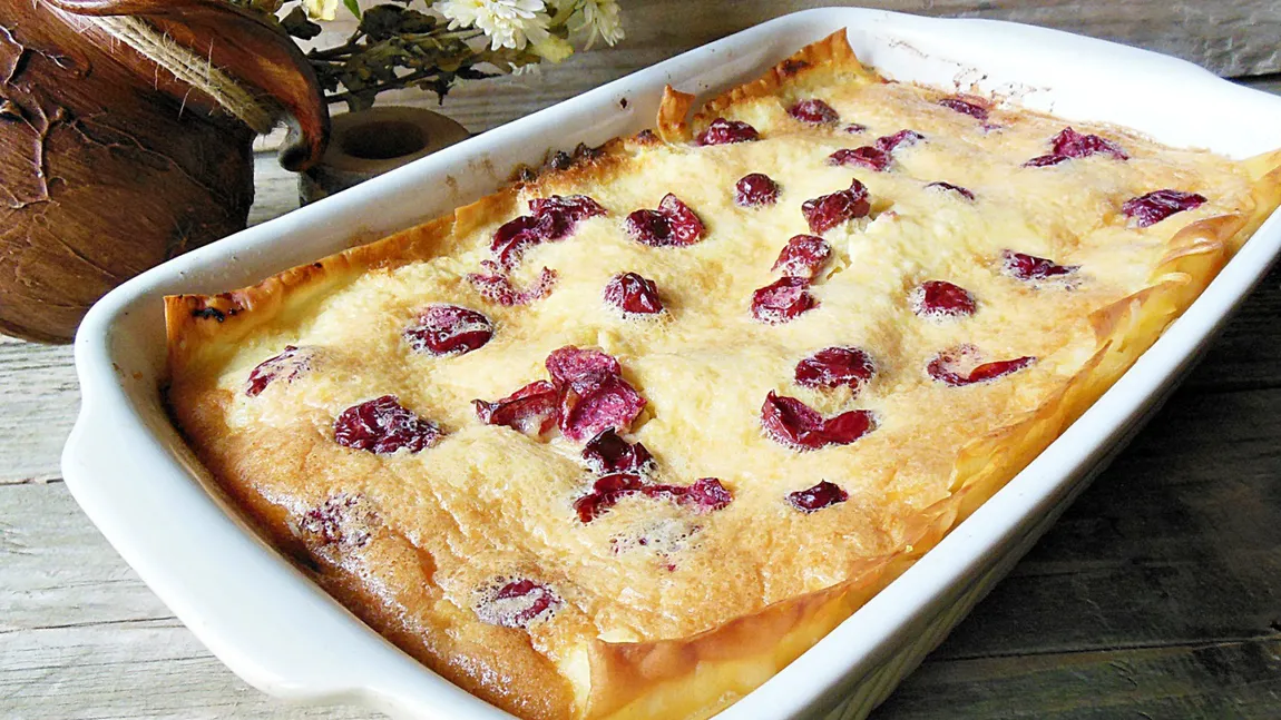 DESERTUL ZILEI: Lasagna dulce, cu brânză şi vişine