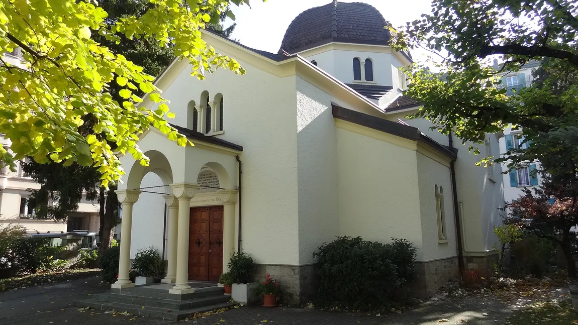 Sicriul cu trupul Regelui Mihai rămâne luni şi marţi la Biserica Ortodoxă Greacă din Lausanne