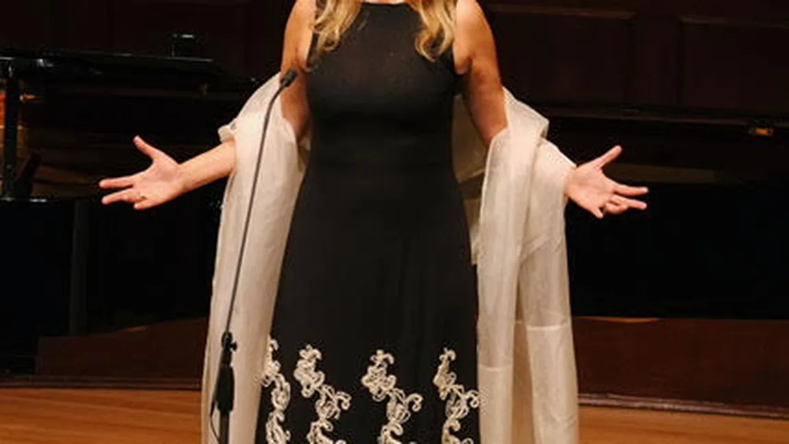 Mezzo-soprana Ruxandra Donose, invitată de onoare în concertele de Craciun sustinute de Stefan Hruşcă la Bucureşti