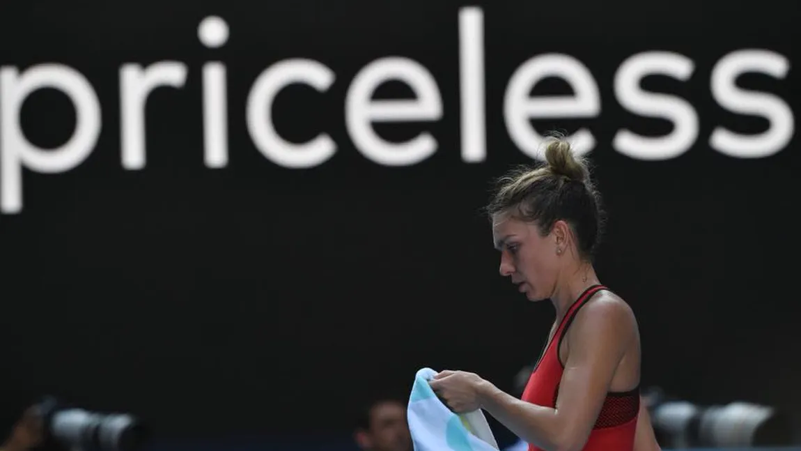 Simona Halep s-a calificat dramatic în finala Australian Open. A salvat două mingi de meci în faţa lui Angelique Kerber