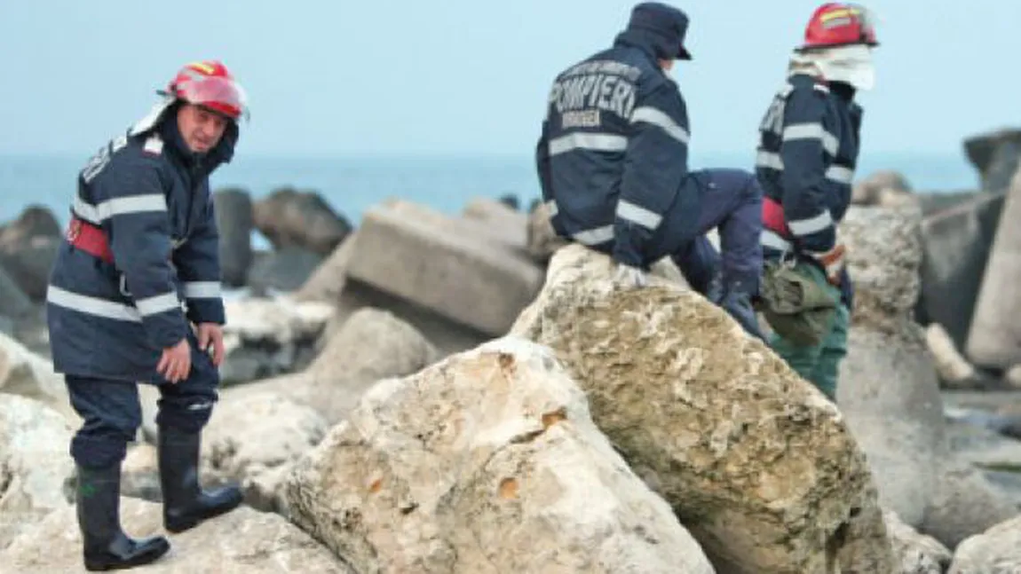 Cadavrul unei femei, găsit între stabilopozi în zona Pescarie din Constanţa