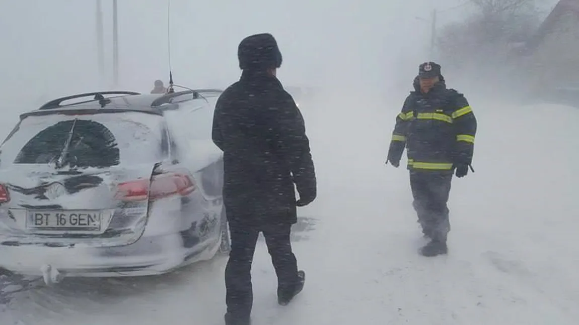 Cum să treci cu bine peste iarna care tocmai s-a aşternut afară. Sfaturi utile de la Poliţie pentru şoferi şi pietoni